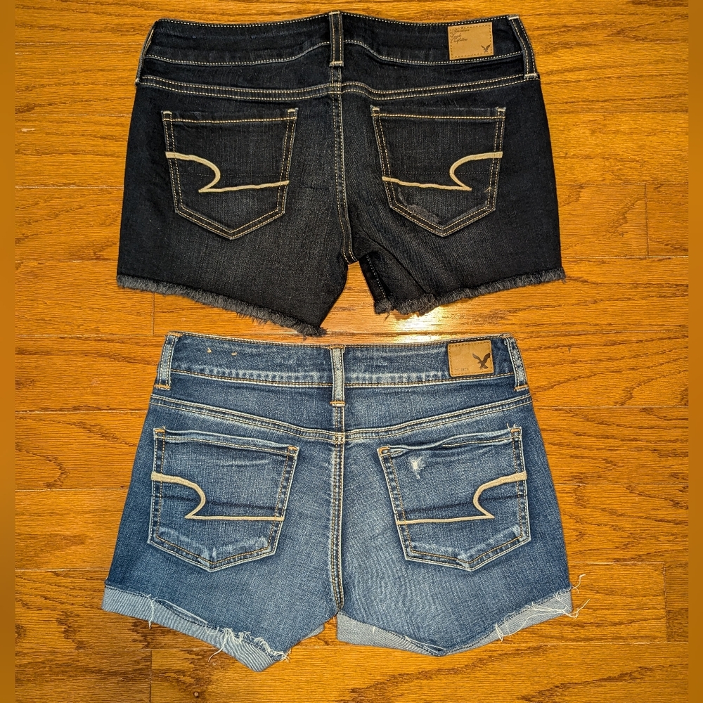 American Eagle jean shorts bundle - low rise - size 4 - Distressed - Picture 2 of 14